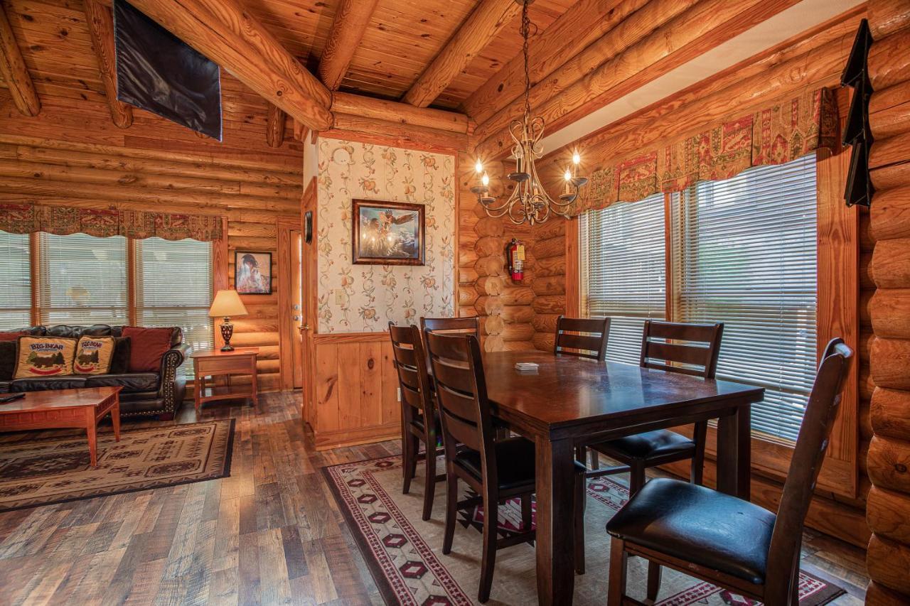 Great Wolf Cabin In Pigeon Forge! Villa Eksteriør billede