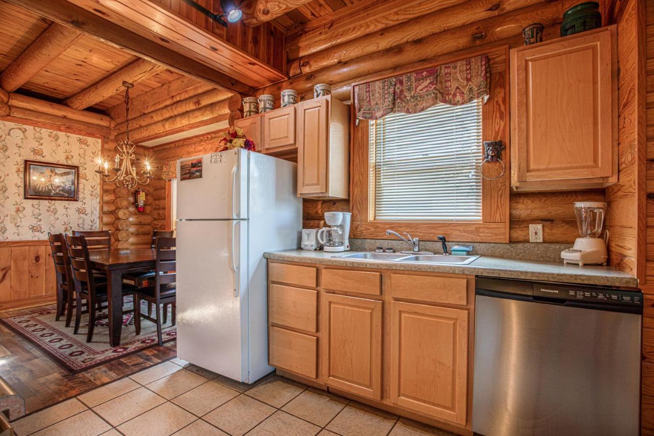 Great Wolf Cabin In Pigeon Forge! Villa Eksteriør billede