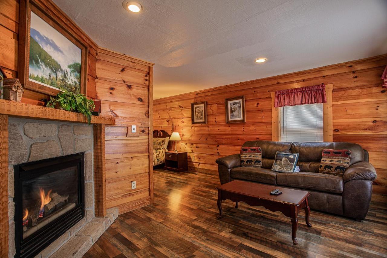 Great Wolf Cabin In Pigeon Forge! Villa Eksteriør billede