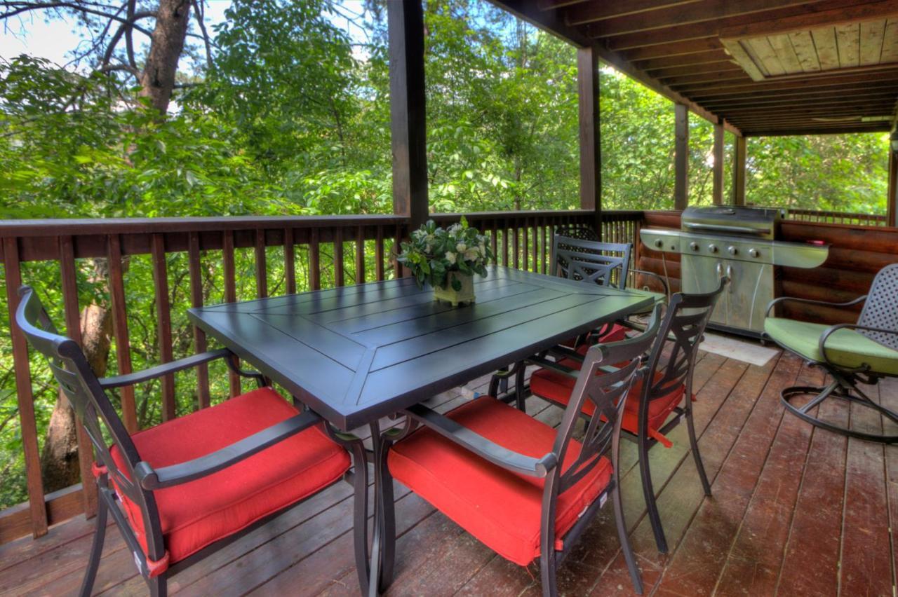 Great Wolf Cabin In Pigeon Forge! Villa Eksteriør billede