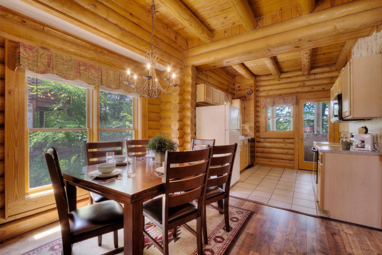 Great Wolf Cabin In Pigeon Forge! Villa Eksteriør billede