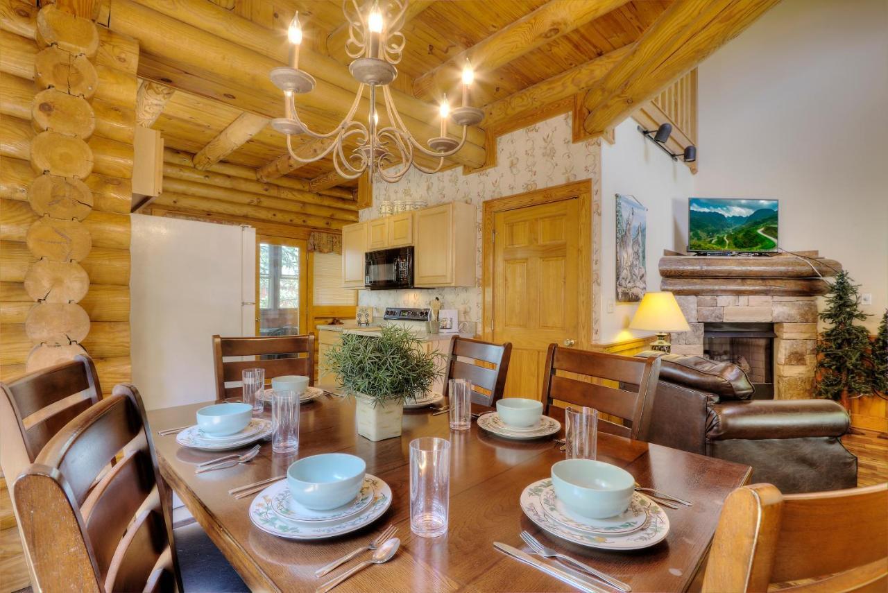 Great Wolf Cabin In Pigeon Forge! Villa Eksteriør billede